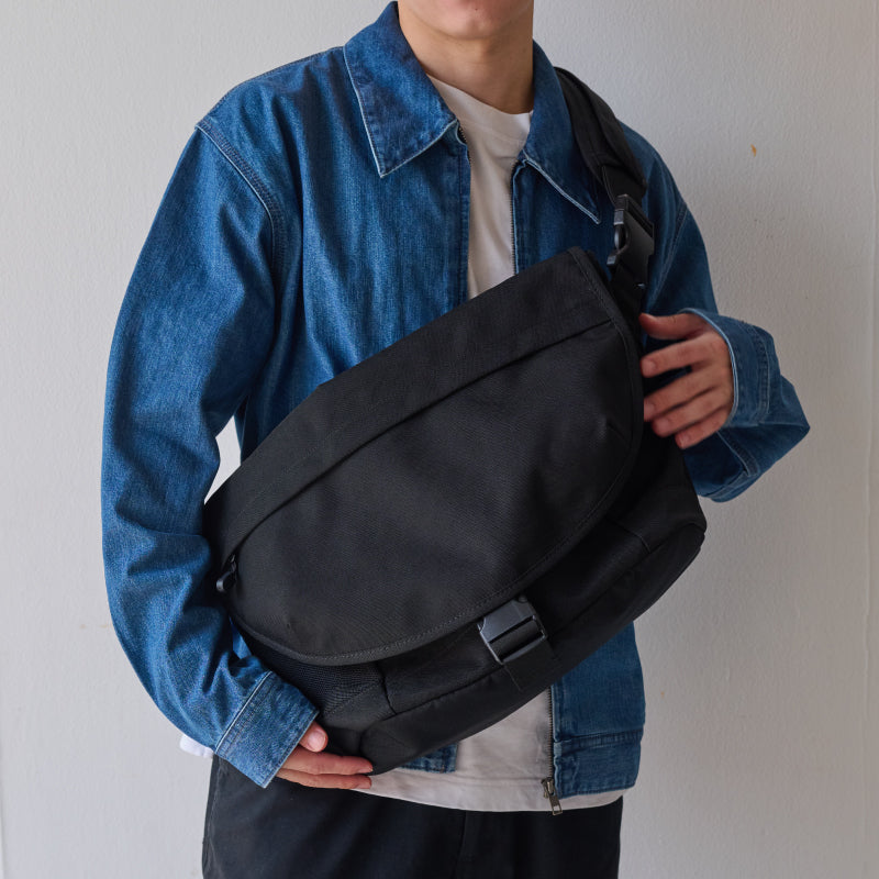 メッセンジャーバッグ 大容量 メンズ レディース – LASIEM（ラシエム