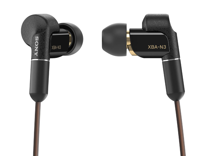 ソニーのハイブリッドイヤフォンが進化。BA軽量化、体積30%減。4.4mm