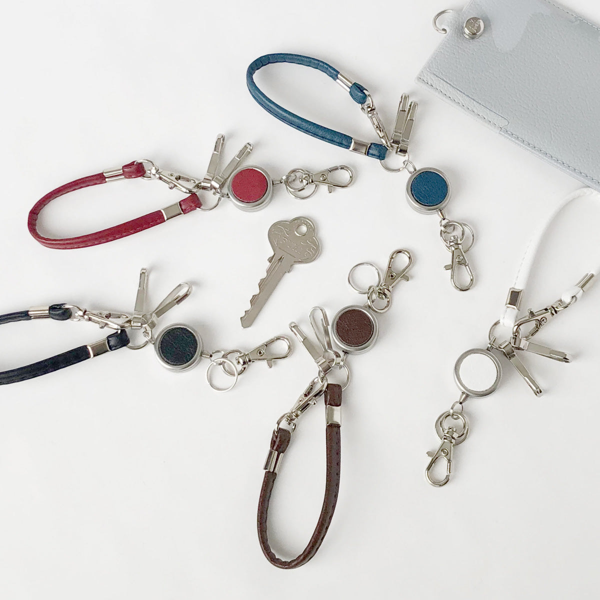 リール付ストラップ 3フックスキニー – A.Y.Judie