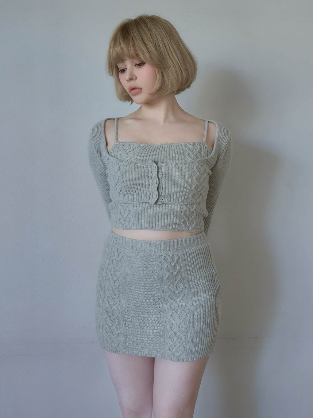 Donna knit cardigan set up