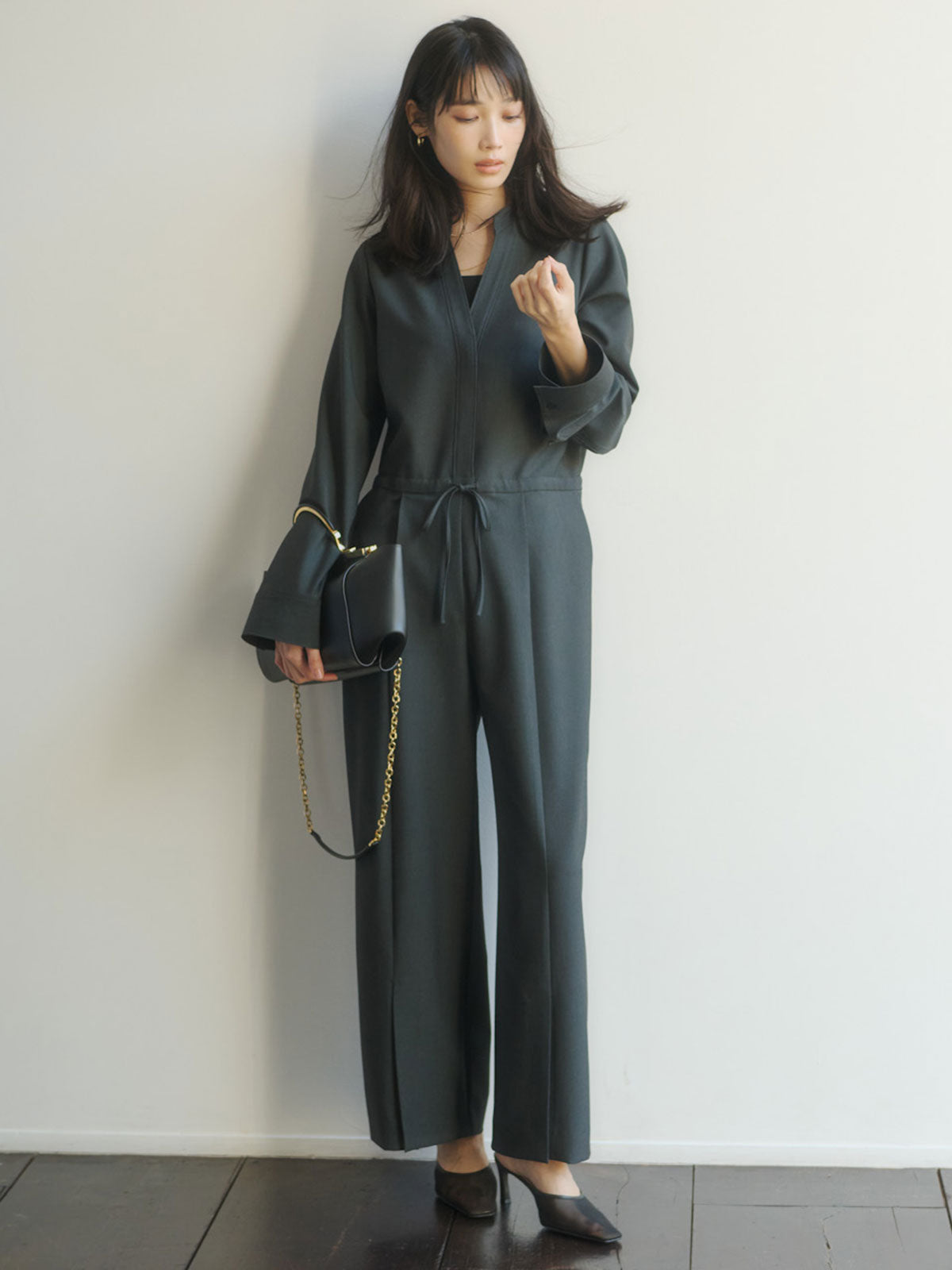 バンドカラーオールインワン