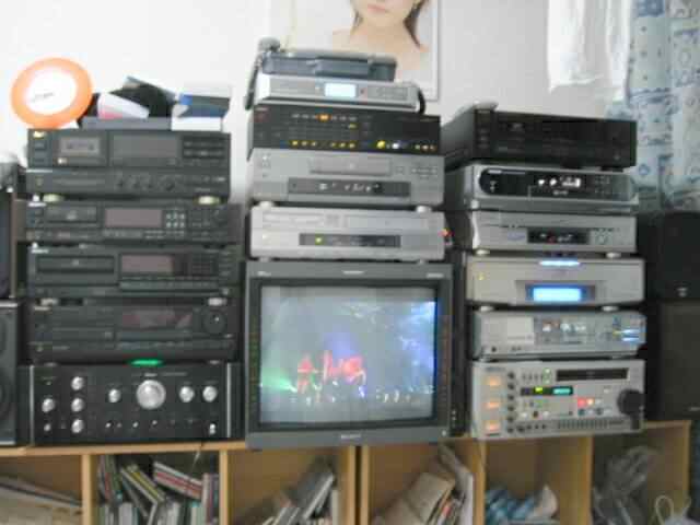 SONY 業務用マルチフォーマットビデオモニター PVM－D20L5J型