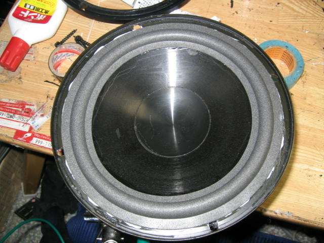 Infinity スピーカー Reference One 型のエッジ貼り替え