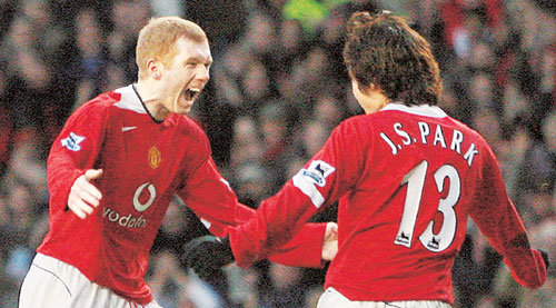 朴智星、5度目のアシスト…「ついでにアシスト王まで狙おうか」 | 東亜日報