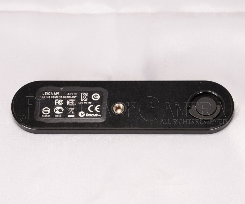Leica M9 Base Plate – FLASHBACK CAMERA
