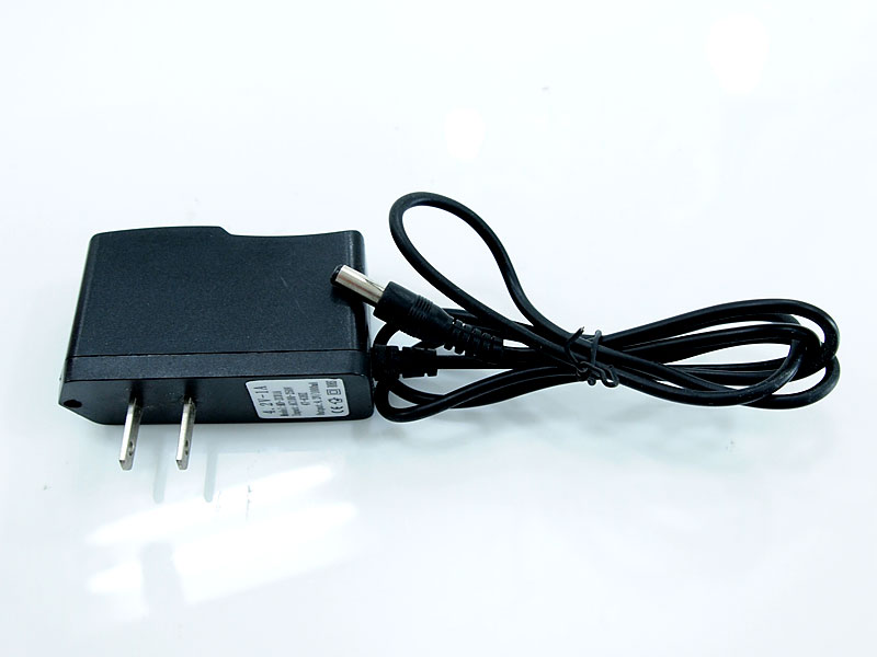 Supreme 'Cordless Flood Light'コードレス LEDライト フラッドライト