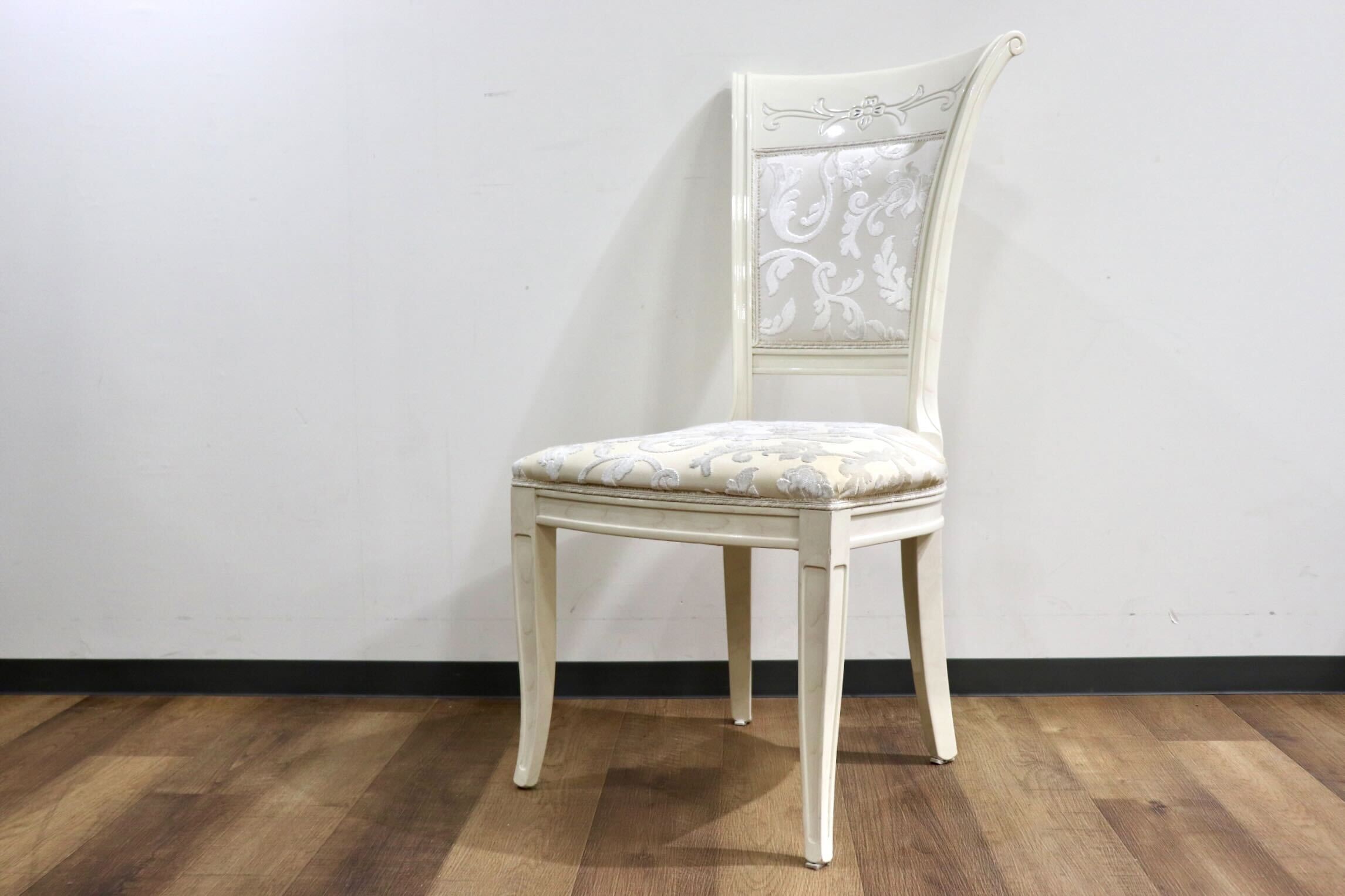 GMHK842○SaltarelliMOBILI / サルタレッリモビリ GIU