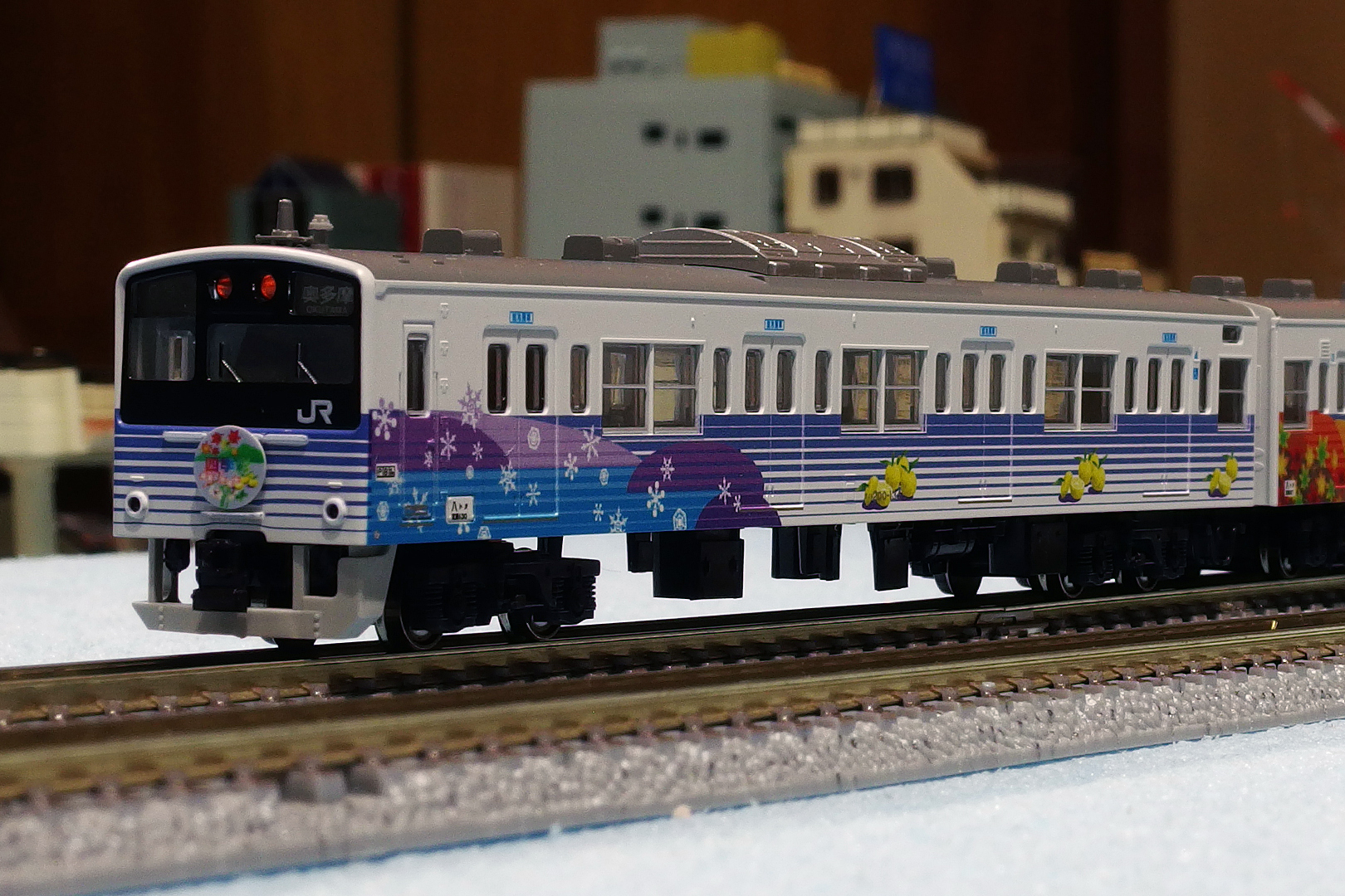 KATO 10-919 201系 四季彩タイプ 4両セット 入線: Nゲージ立川駅