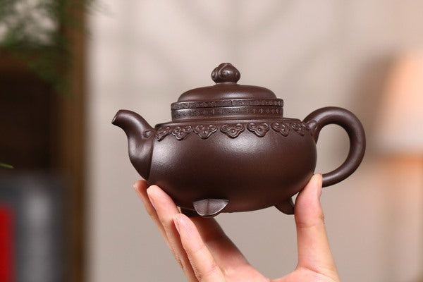 宜興紫砂茶壺經典壺型款式-雲肩如意顧景舟大師設計– 嵐雲茶業