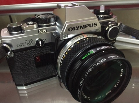 二度目のOLYMPUS OM-10にﾏﾆｭｱﾙｱﾀﾞﾌﾟﾀｰを取り付けて！ | 今だから