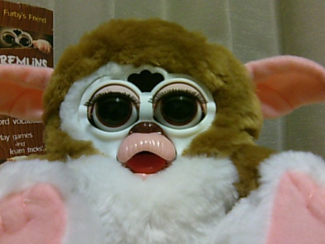 ファービー グレムリン インタラクティブ ギズモ (1999) | チャックル