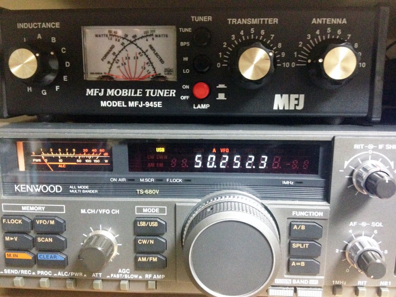 MFJ-945E アンテナ・チューナー | ルーフタワーでKW(仮)