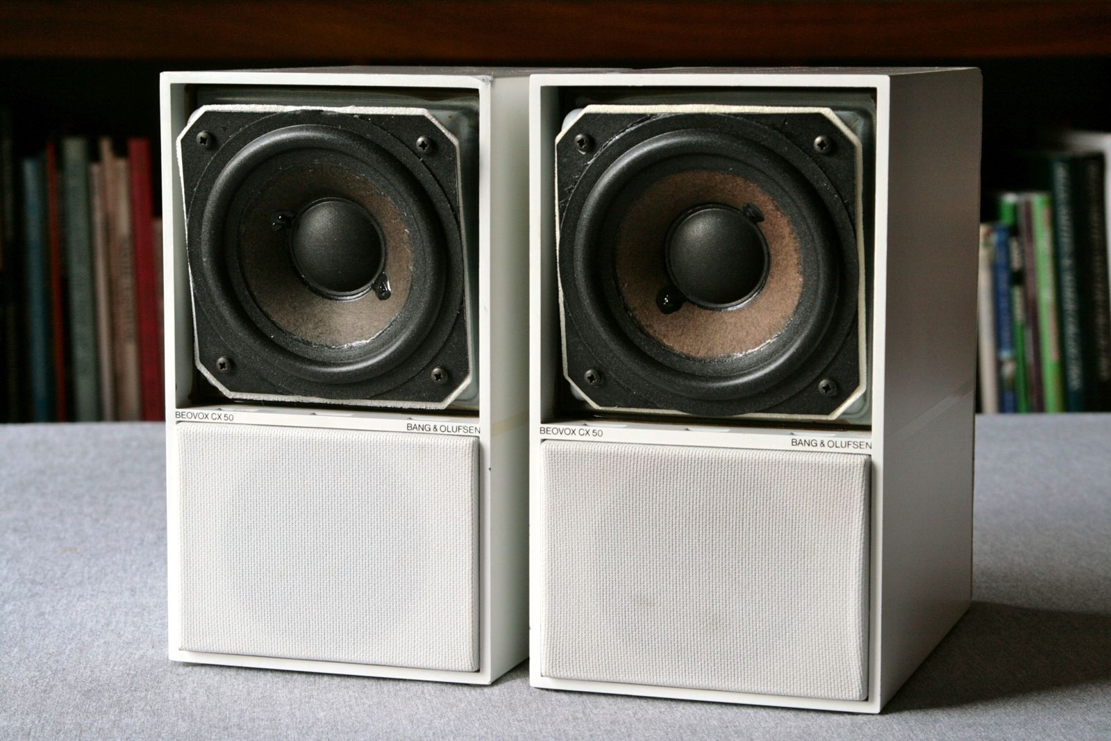 BANG & OLUFSEN CX50 SPEAKERS - Radio Retro