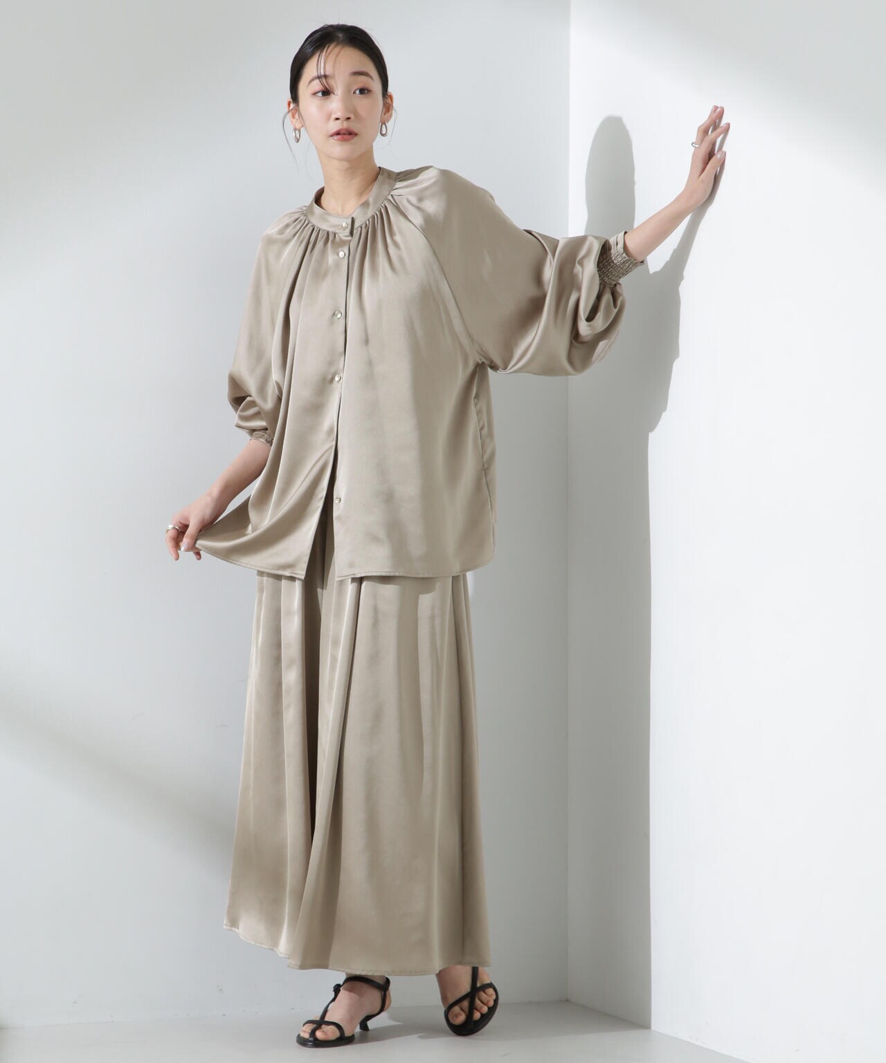 サテン ギャザー スカートパンツ