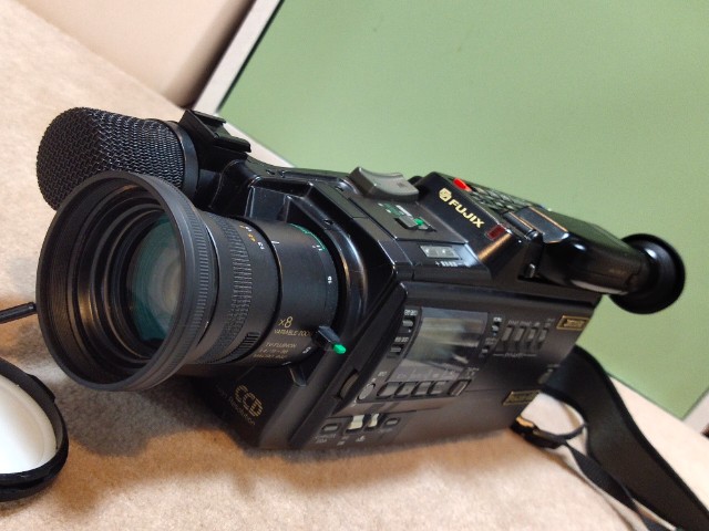 FUJIX-Hi8 M830HR(SONY CCD-V900のOEM) 紹介編