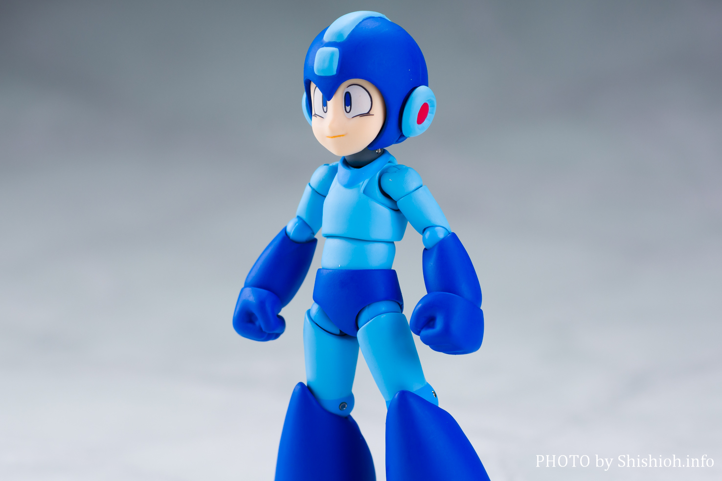 A15 未開封 千値練 4インチネル ロックマン 4-1.jpg