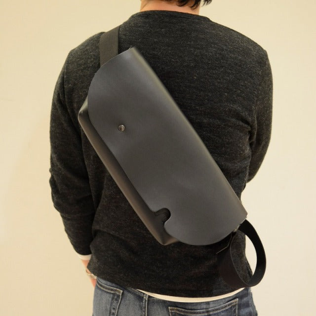 Uni&co. メッセンジャーバッグ S-FAS-MAT