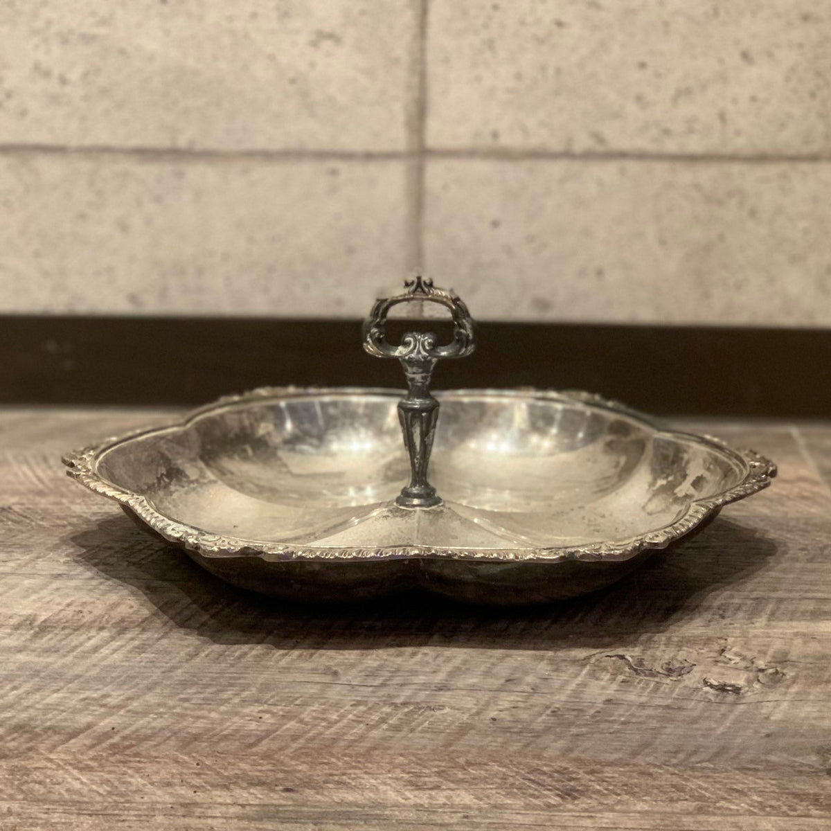 LINE_ALBUM__9_240820_183_1200x