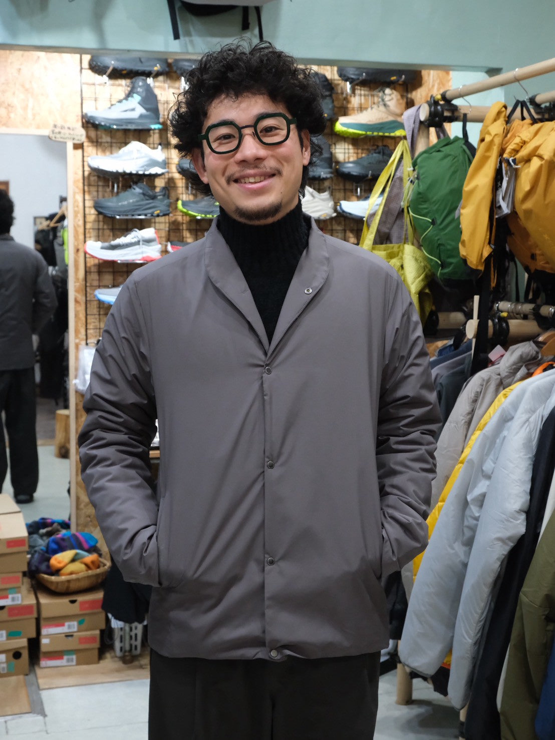 Ms Enfold Jacket（軽量・化繊綿のジャケット）【HOUDINI】 – SANKAKU