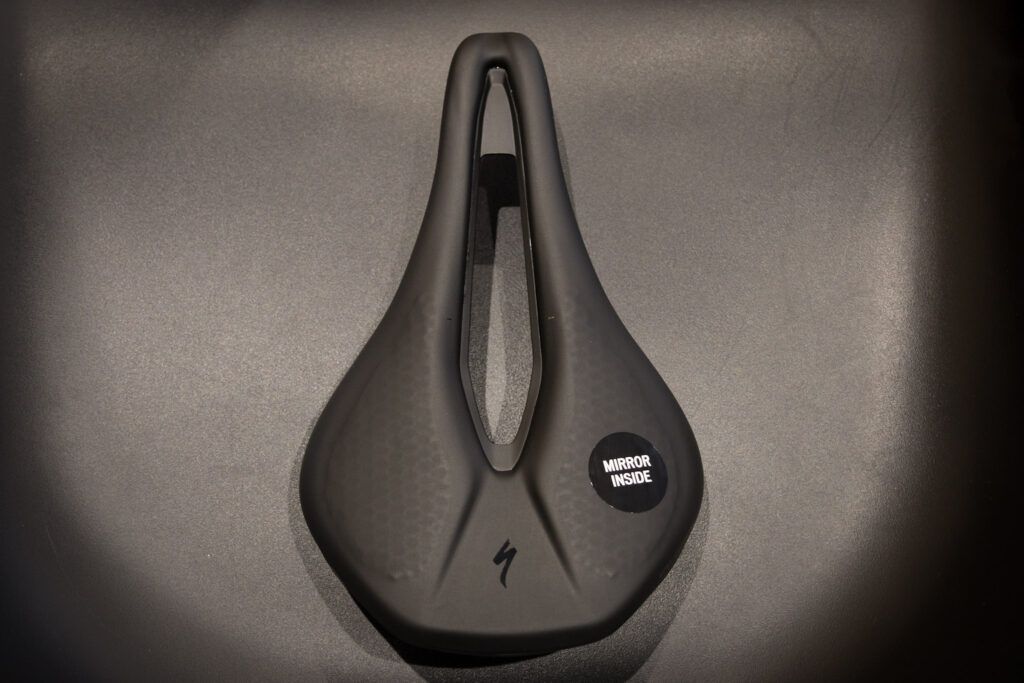 人間工学に基づく設計を科学で検証 Power Mirrorに新たなグレードが