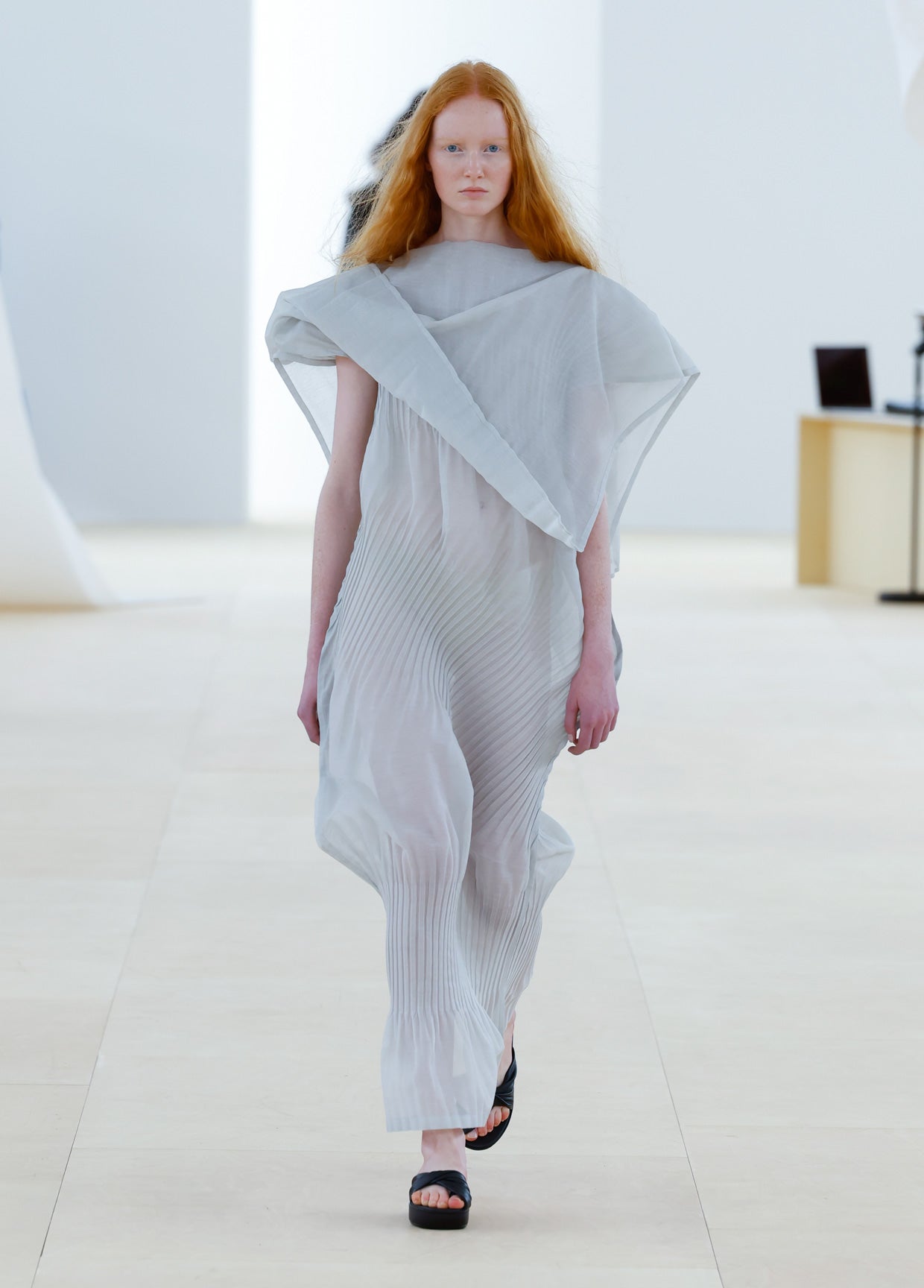 ISSEY MIYAKE SPRING SUMMER 2024 COLLECTIONS 26 – ISSEY MIYAKE