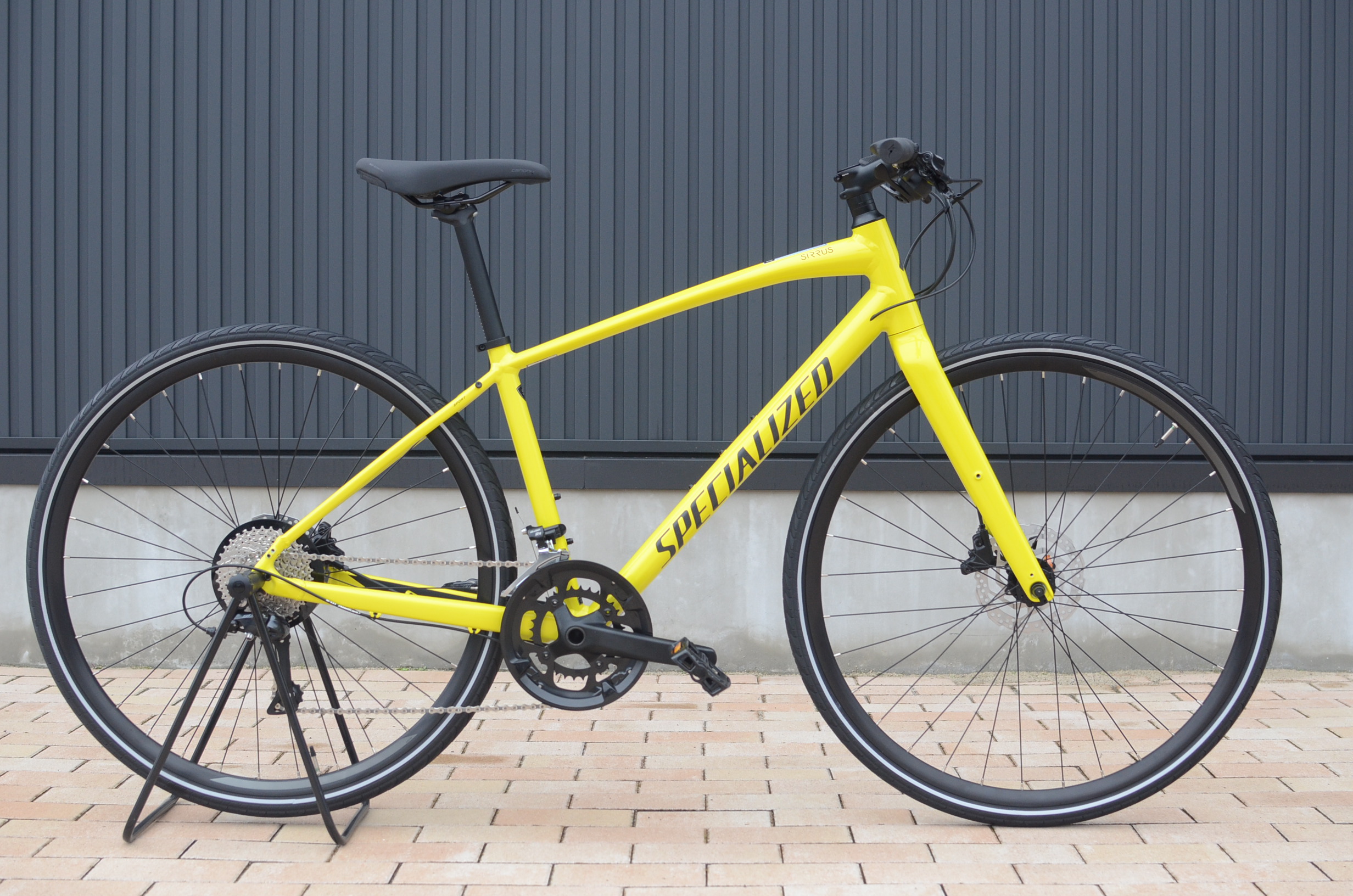 ディスクブレーキ採用のクロスバイク、シラススポーツディスク2018