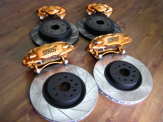 インプレッサWRX-STI A-LINE(GRF) にGRB純正ブレンボキャリパー