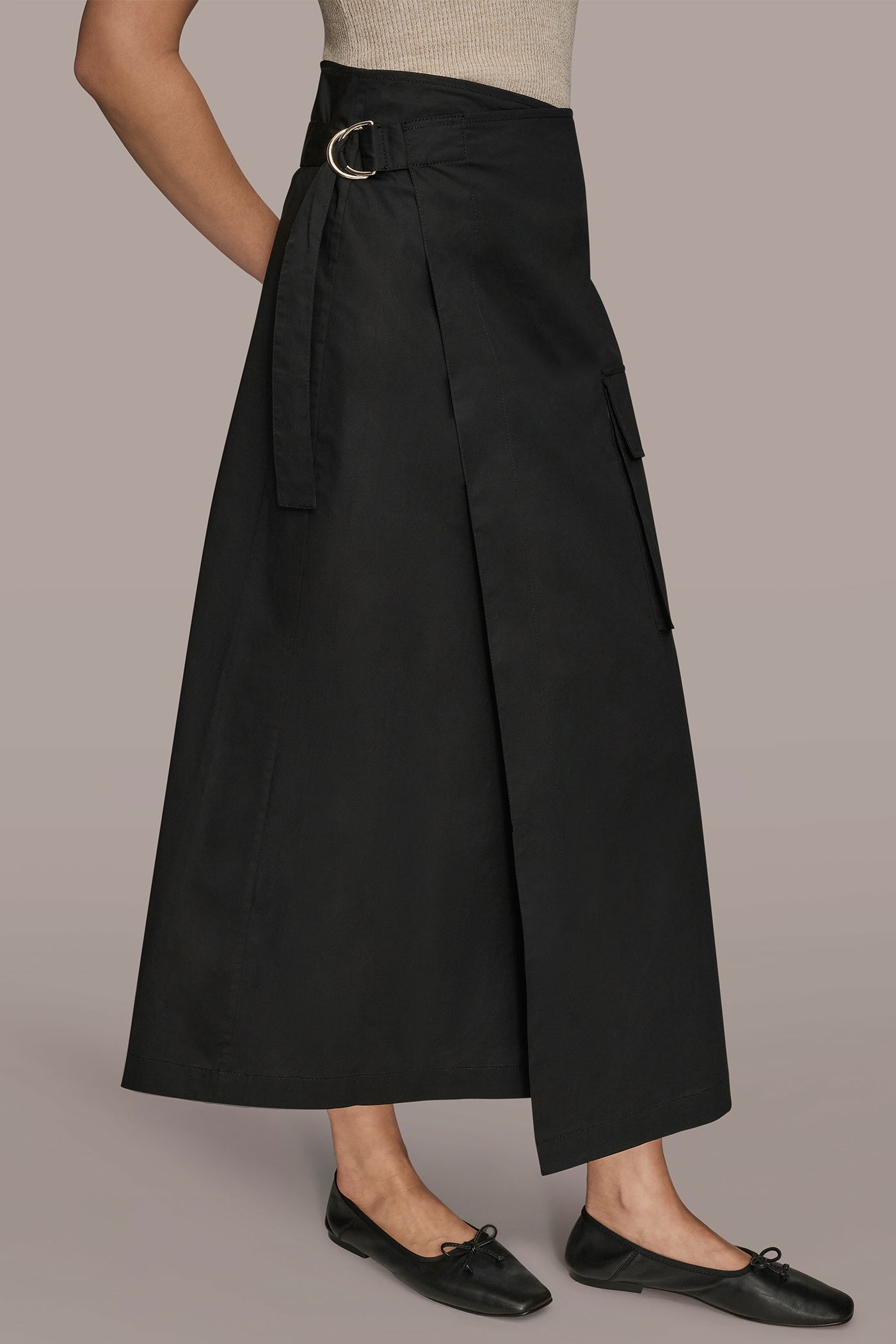 DKDN05425_90_DN5K9502_BLK_ALT2