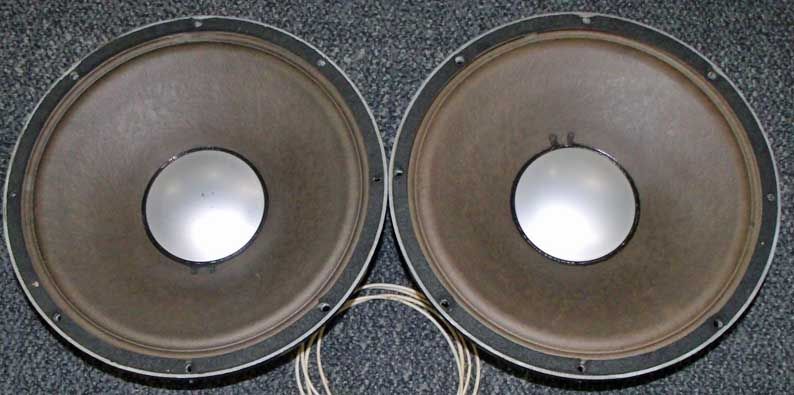 JBL D131