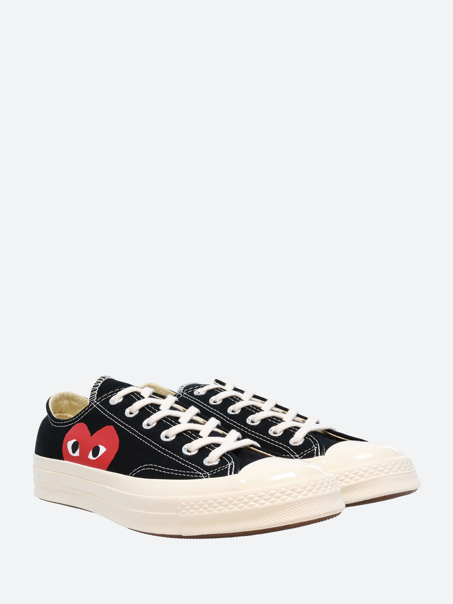 Comme des Garçons PLAY - Red Heart Chuck 70 Low Top in Black