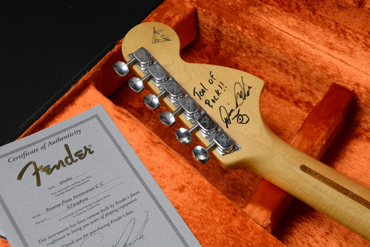 Fender Custom Shop】ジミヘン!?リバースヘッド仕様のマスビル“デニス