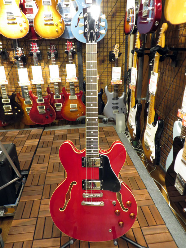 バーニーのセミアコ入荷しました。 | イシバシ楽器スタッフブログ