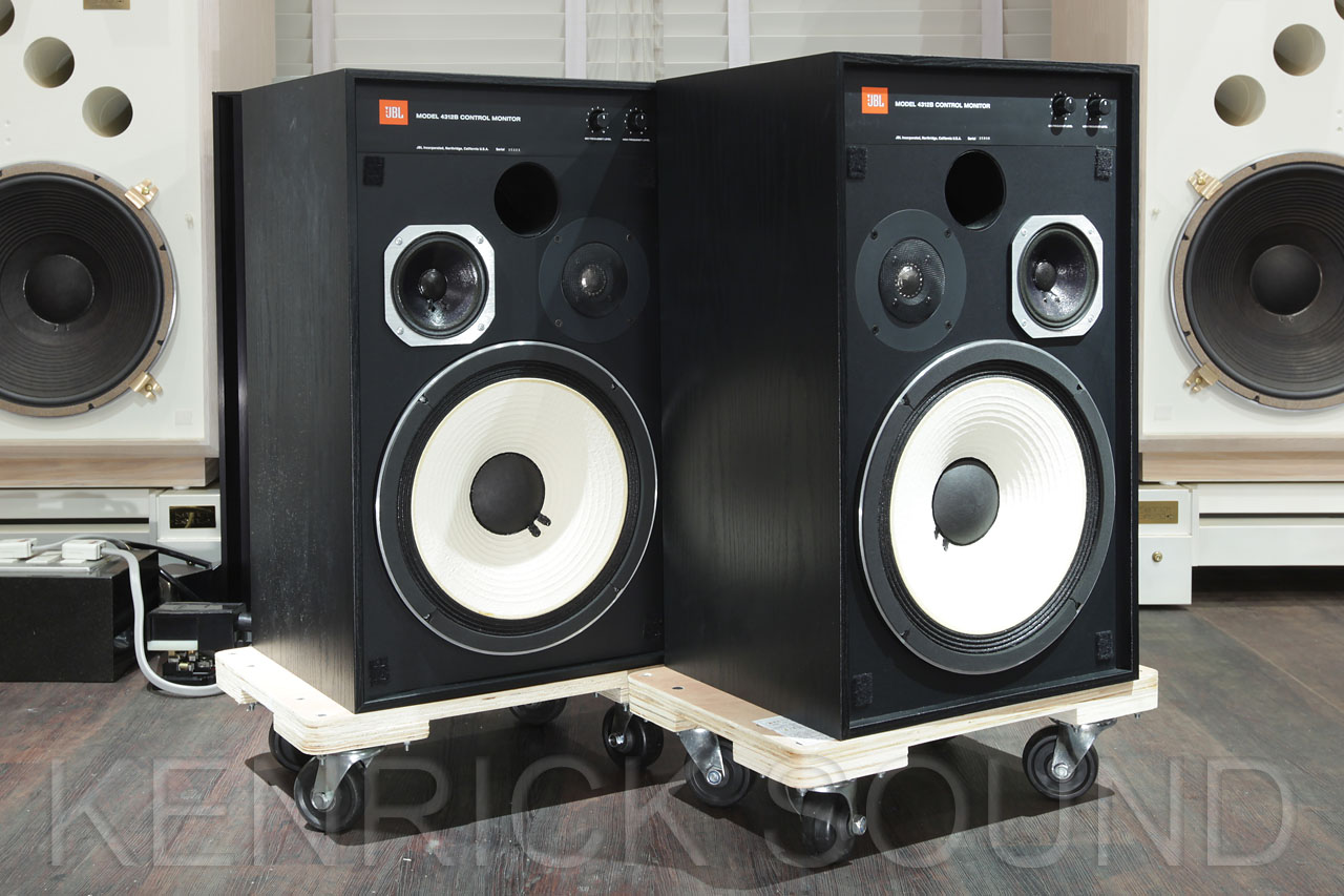 JBL 4312B コンパクトながら良い鳴りっぷりの3way 美品 台車付