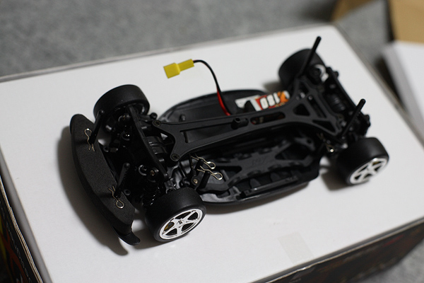ラジコン日和: KYOSHO NRX-18アーカイブ