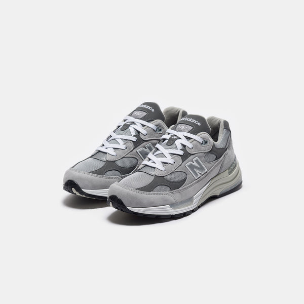 Made in USA 992 Sneaker in Grey/Grey/Silver Metallic – New Balance