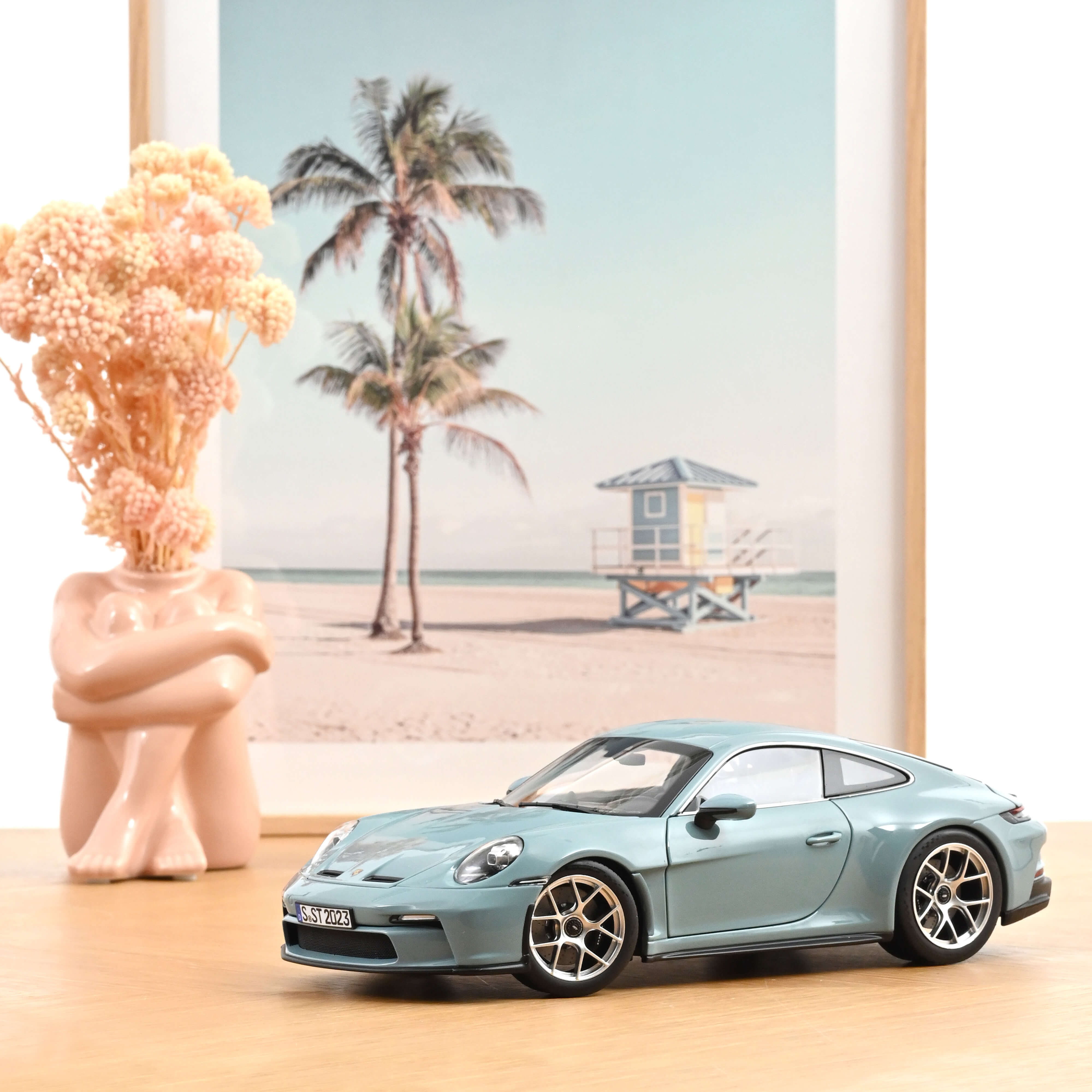 Porsche 911 S/T 2023 Bleu Meissen 1/18 – Norev