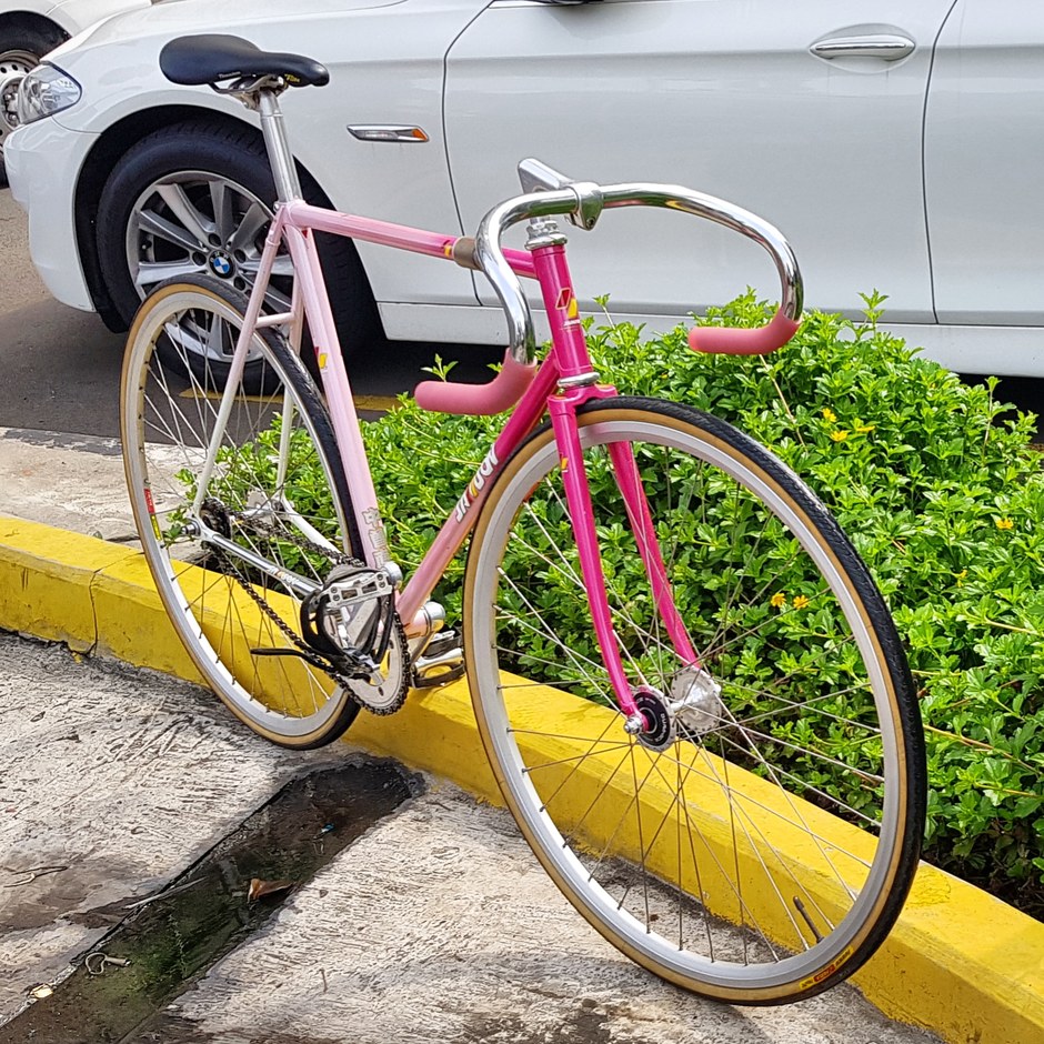 Samson NJS Sakura Pink white fade - Pedal Room