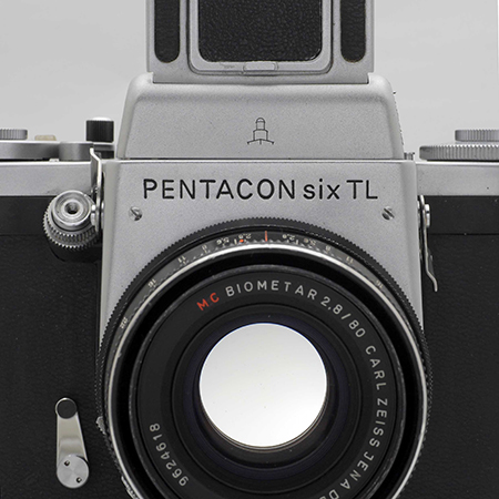 東独の6×6、ペンタコン6 | 今月のひとこと | クラシックカメラ専門