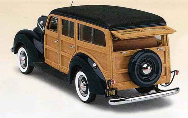 PhillyMint - Danbury Mint 1940 Ford Deluxe Woody Station Wagon