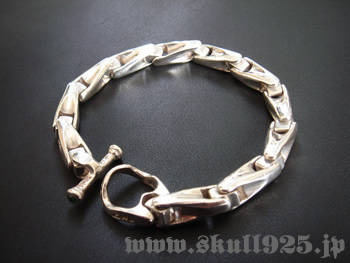 ◇BWL(ビルウォールレザー)Uジョイントブレスレット！