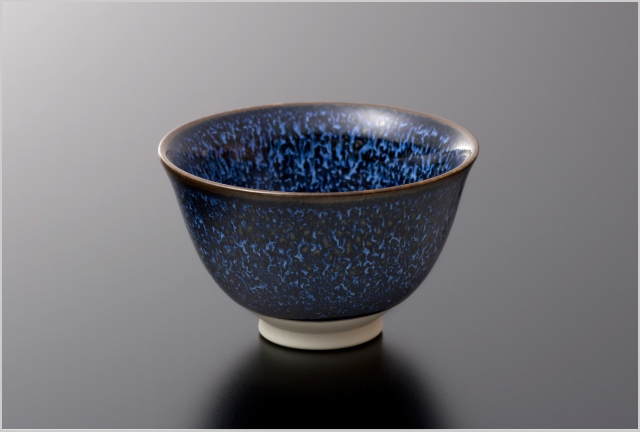 辰砂・油滴天目・青磁の有田焼窯元「真右ェ門窯」有田焼・窯元の