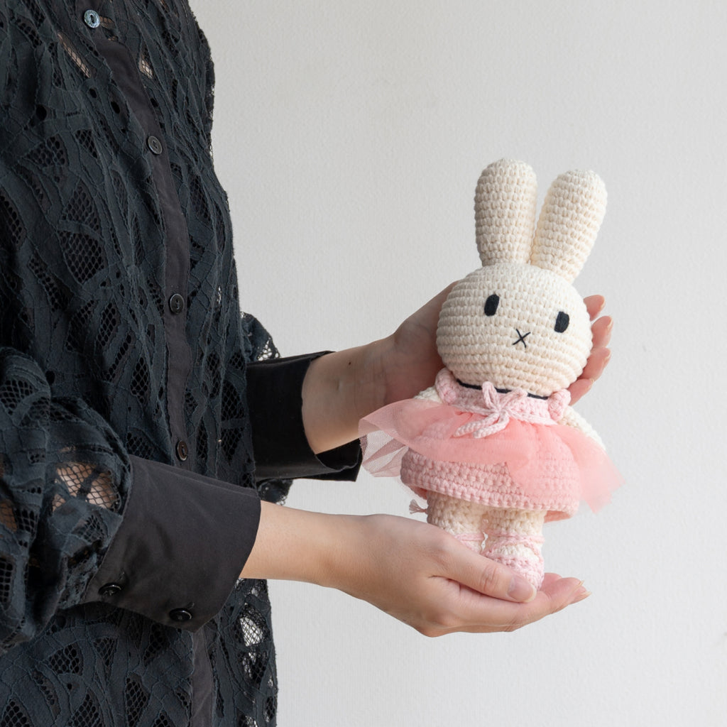 ミッフィー ハンドメイド&ドガ アウトフィット ダンスクラス スペース