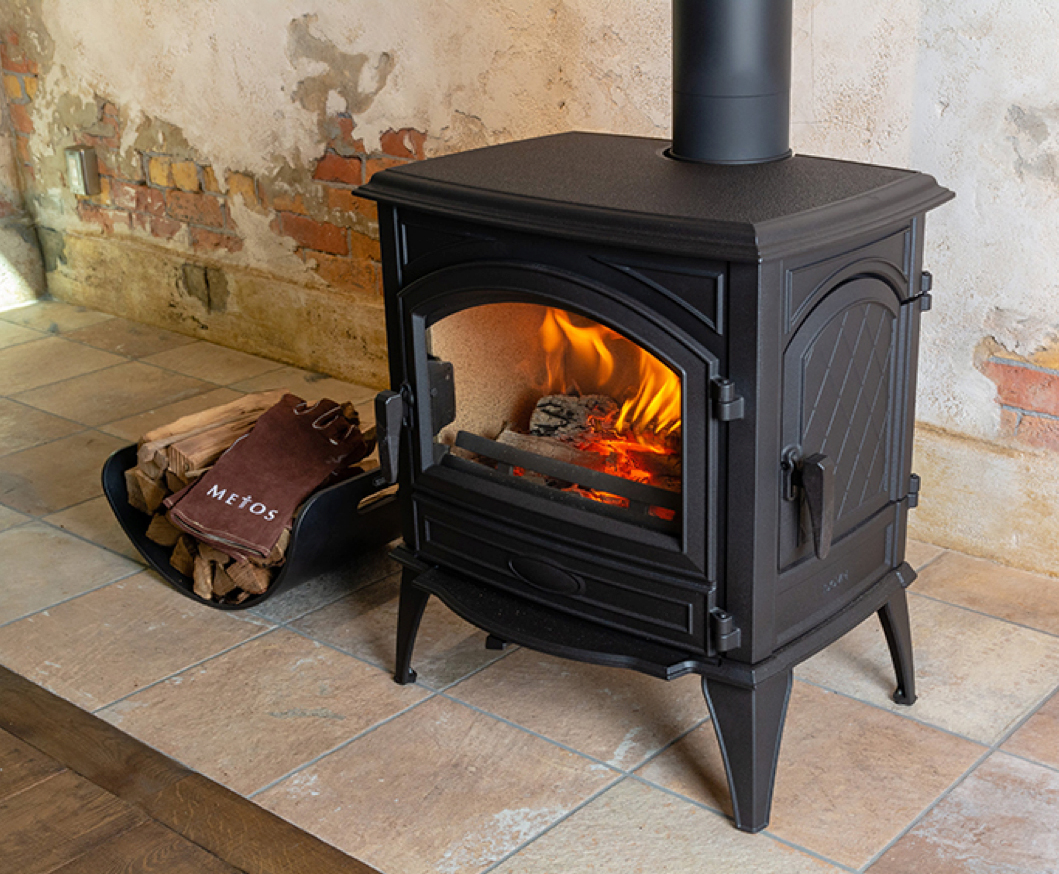 有限会社 須江林産《薪ストーブ用 薪の販売》佐久、軽井沢、御代田