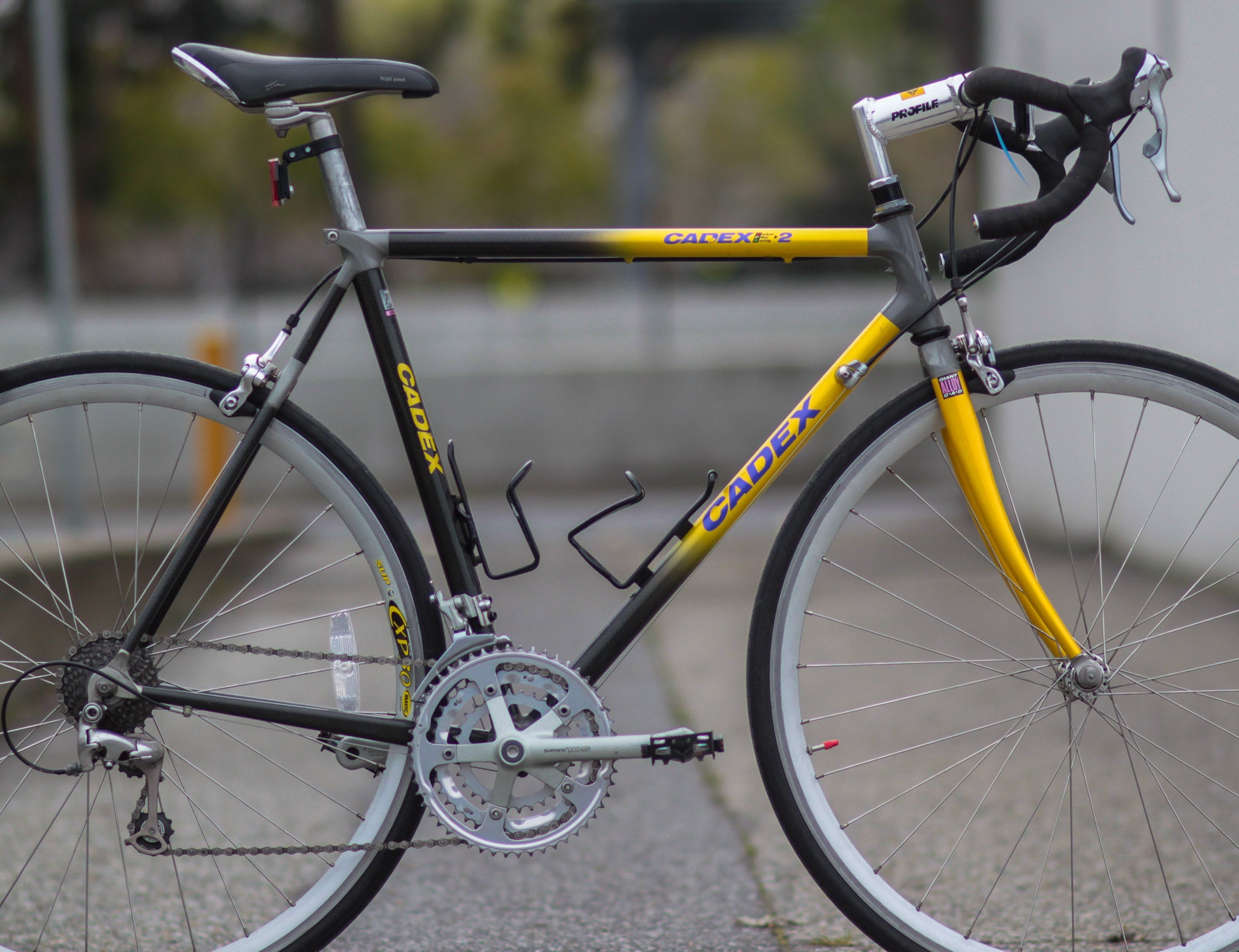 Giant Cadex CFR 2 Vintage Carbon Road Bike Yellow/Black | Used