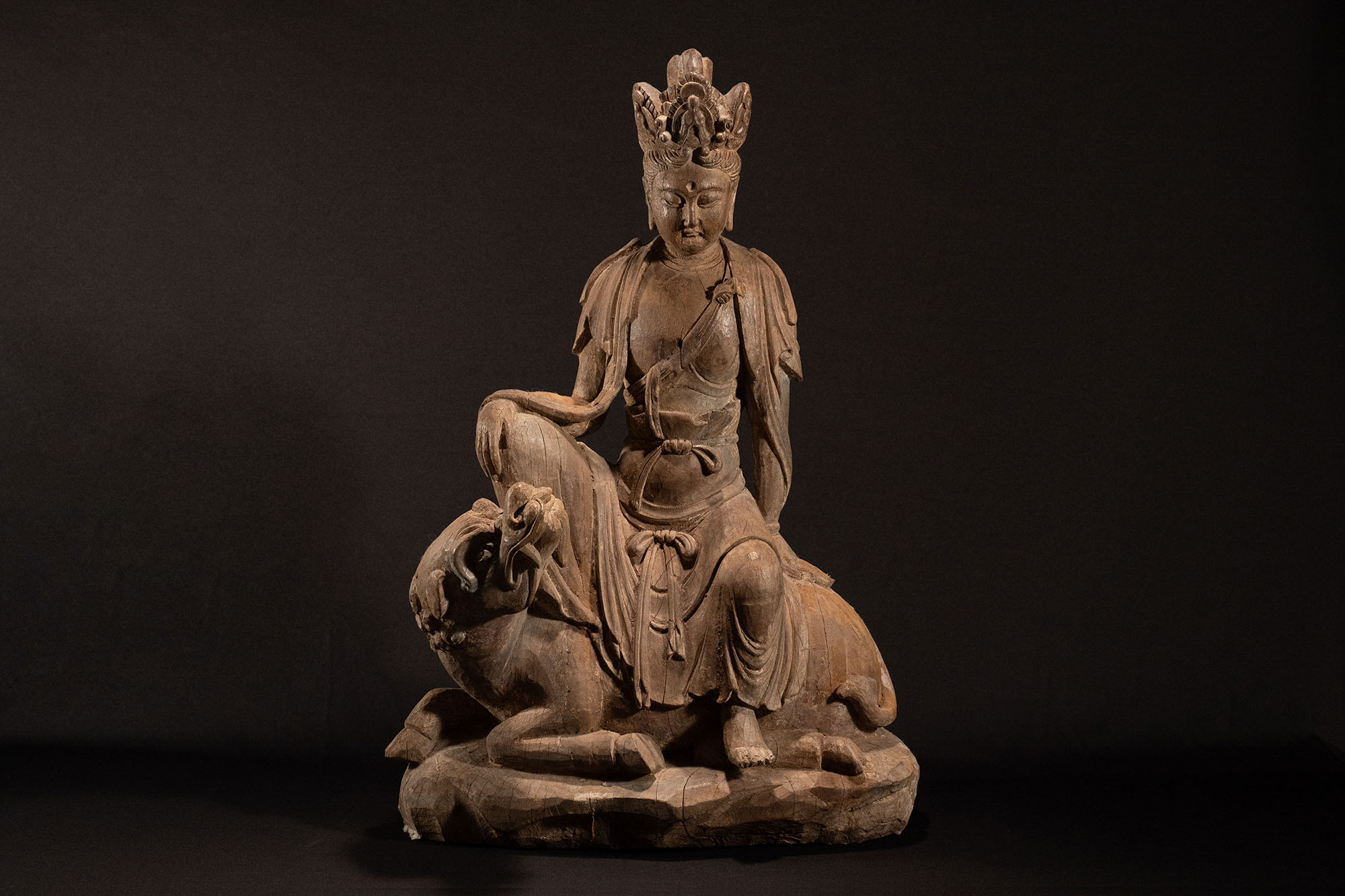 8804.木雕獅吼觀音像- 藝珍藝術有限公司