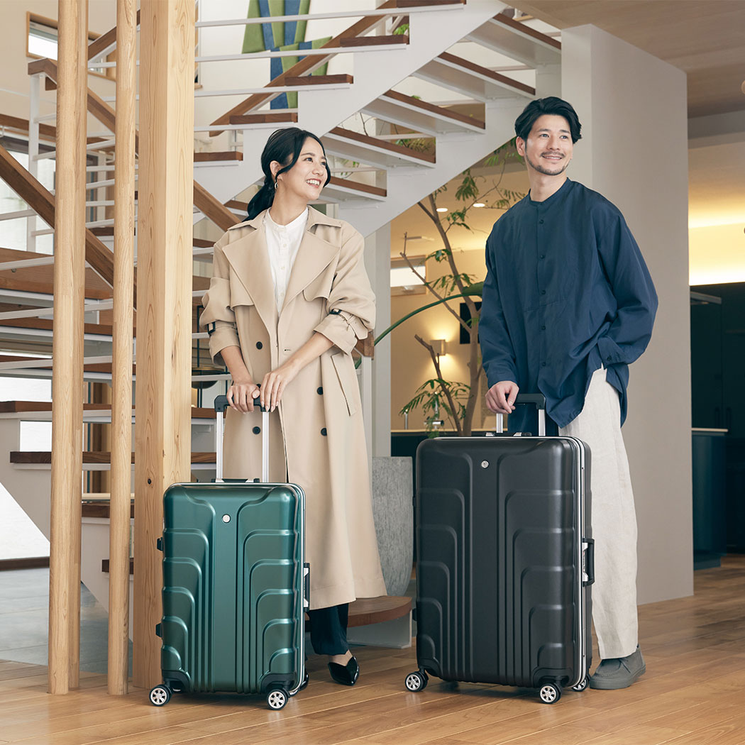 5521 CORE | LEGEND WALKER | スーツケース | T&S