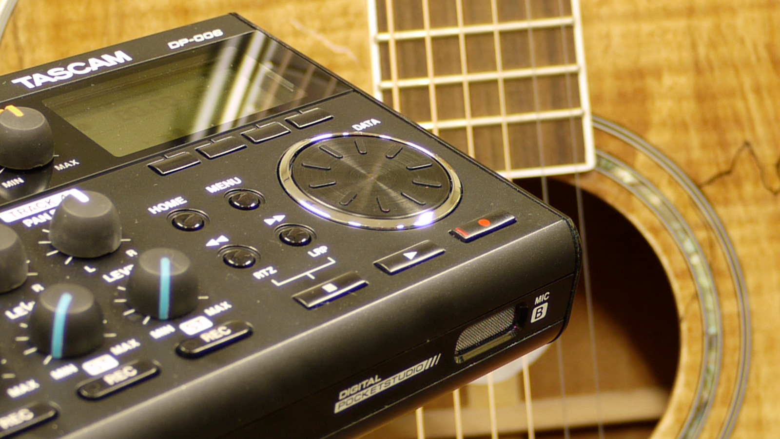 DP-006 | 6トラック SD/SDHC MTR | TASCAM (日本)