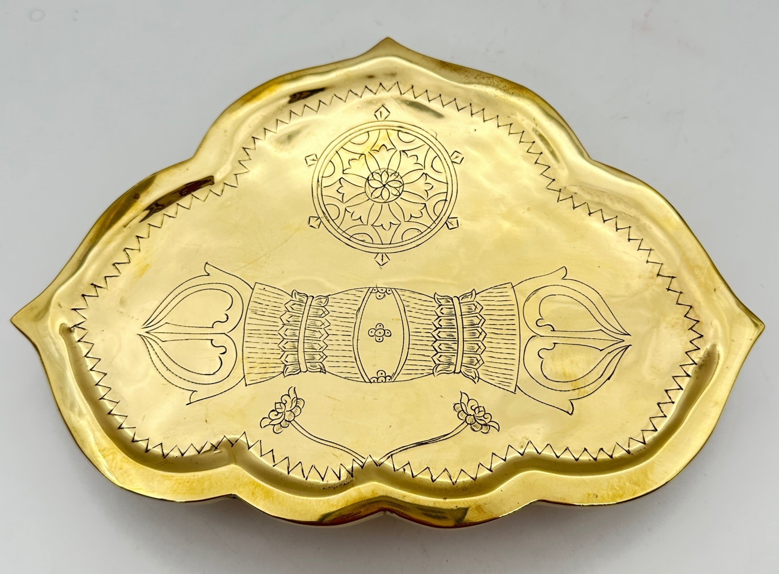 ◇チベット密教法具セット◇金剛盤&独鈷杵&三鈷杵&五鈷杵&金剛鈴