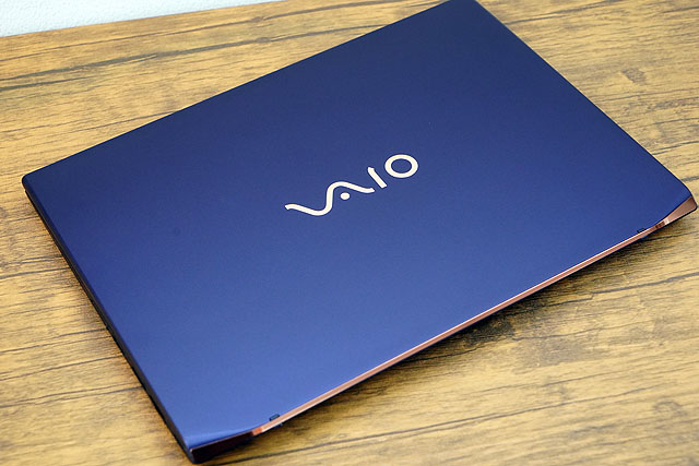 レビュー】最強モバイルノートPC『VAIO SX14-R』勝色特別仕様 実機