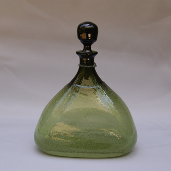 小谷真三さんの栓付瓶 | 昔の物 今の物 | 連載・手仕事レポート | 手